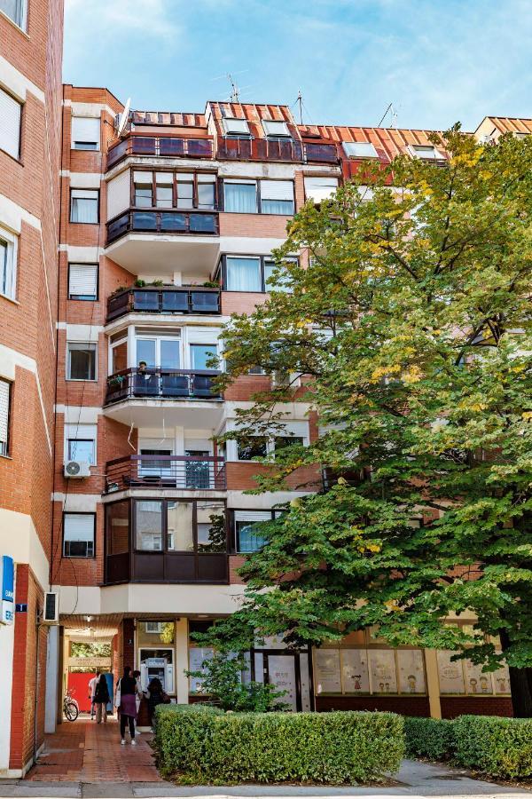 Sari City Center Apartment Novi Sad Exteriör bild